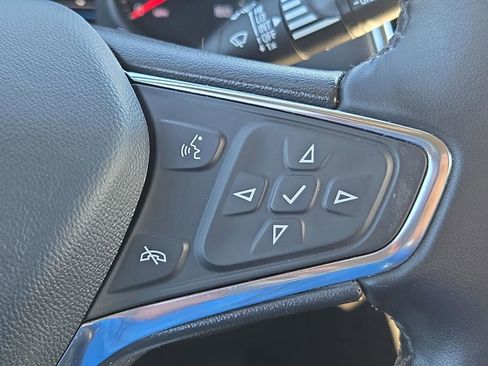 Used 2024 Chevrolet Equinox LT image 30