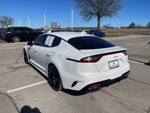 Used 2018 Kia Stinger GT image 5