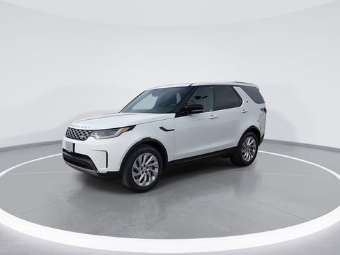 New 2026 Land Rover Discovery S AWD/4WD image 4