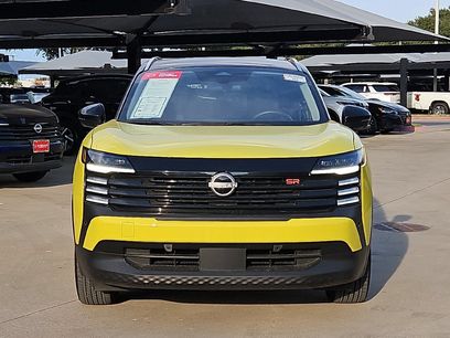 Certified 2025 Nissan Kicks SR