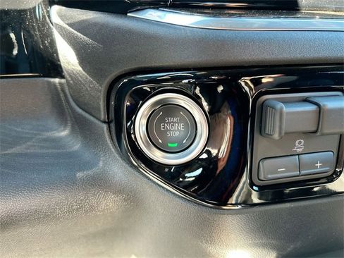 New 2025 Chevrolet Silverado 1500 LT w/ All Star Edition Plus image 17