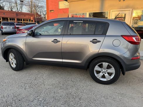 Used 2012 Kia Sportage LX image 4