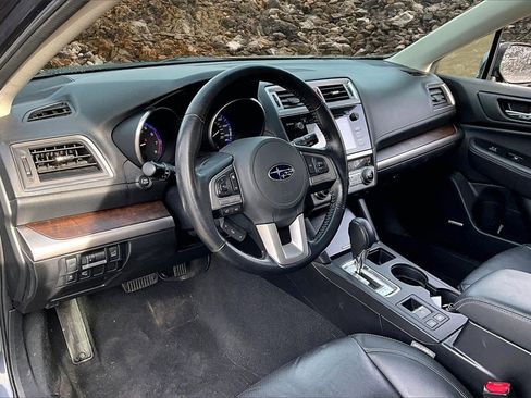 Used 2015 Subaru Outback 2.5i Limited image 12