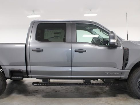 New 2026 Ford F250 XL AWD/4WD image 11