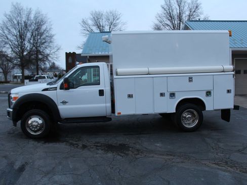 Used 2016 Ford F450 XL w/ Power Equipment Group image 2