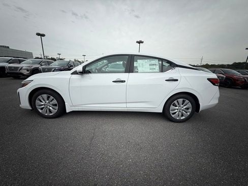 New 2025 Nissan Sentra S image 8