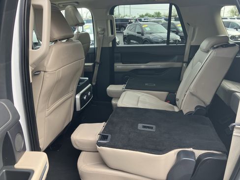 Used 2024 Ford Expedition Max Limited AWD/4WD image 19