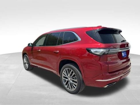 Used 2025 Buick Enclave Avenir w/ Super Cruise Package AWD/4WD image 4