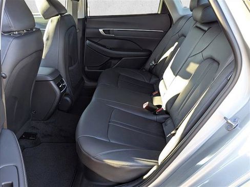Used 2025 Hyundai Sonata Limited FWD image 15