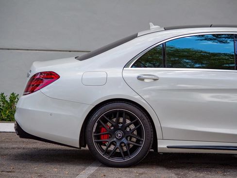 Used 2020 Mercedes-Benz S 63 AMG 4MATIC Sedan w/ Warmth & Comfort Package image 19