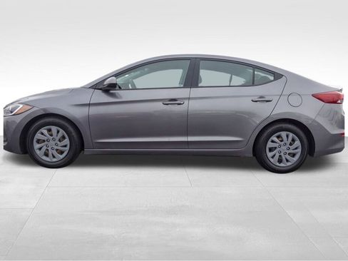 Used 2018 Hyundai Elantra SE image 7