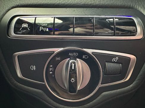 Used 2019 Mercedes-Benz G 63 AMG 4MATIC w/ Night Package image 24