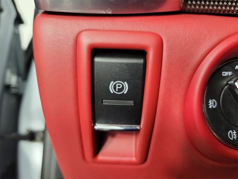 Used 2016 Porsche Cayenne GTS image 30