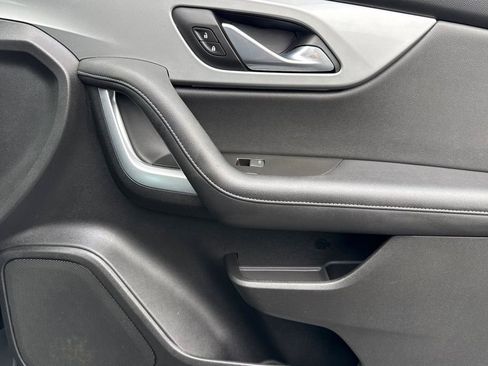 Used 2019 Chevrolet Blazer LT image 27