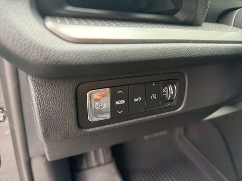 New 2026 Chevrolet Traverse LT image 22