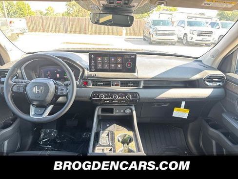 New 2026 Honda Pilot Elite image 9
