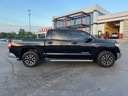 Used 2014 Toyota Tundra SR5 AWD/4WD image 6
