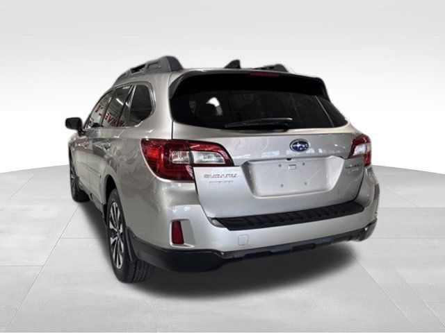 Used 2016 Subaru Outback 2.5i Limited AWD/4WD image 3