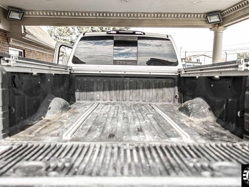 Used 2017 Nissan Titan Platinum Reserve image 16