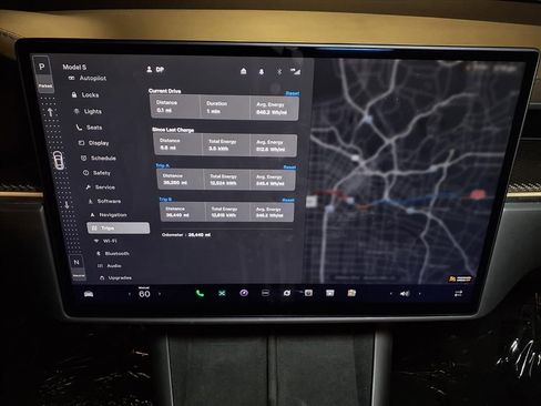 Used 2022 Tesla Model S Plaid image 8