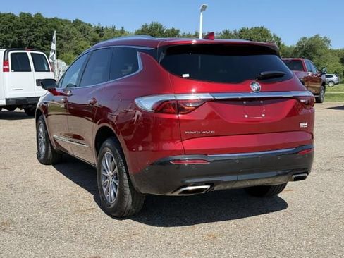 Used 2023 Buick Enclave Essence w/ Trailering Package, 5000 lbs. FWD image 6