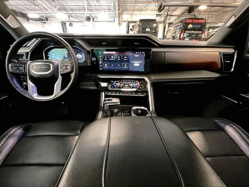 Used 2024 GMC Sierra 1500 Denali w/ Denali Reserve Package AWD/4WD image 21