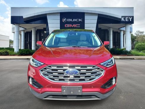 Used 2019 Ford Edge Titanium w/ Equipment Group 301A FWD image 2