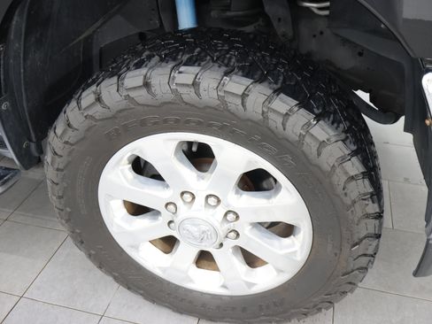 Used 2021 RAM 2500 Big Horn w/ Level 1 Equipment Group AWD/4WD image 3