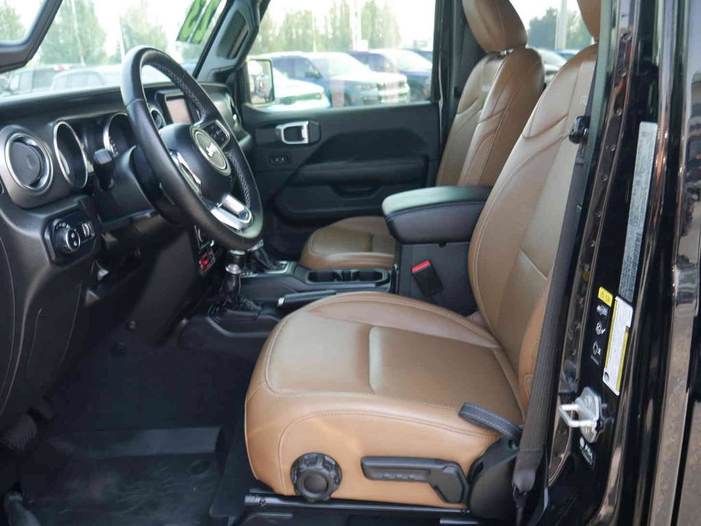Certified 2023 Jeep Gladiator Rubicon w/ Cold Weather Group AWD/4WD image 30
