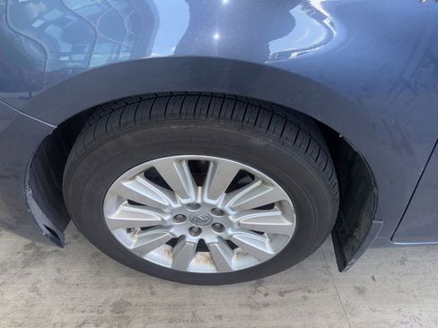 Used 2016 Toyota Sienna XLE w/ XLE Navigation Package AWD/4WD image 2