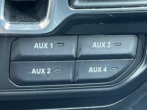 Used 2022 Jeep Wrangler Unlimited Sport w/ Uconnect 4C Nav & Sound Group AWD/4WD image 29