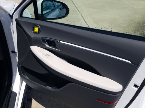 New 2026 Hyundai Sonata SEL FWD image 15