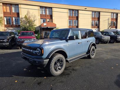 New 2025 Ford Bronco Outer Banks w/ Black Appearance Package