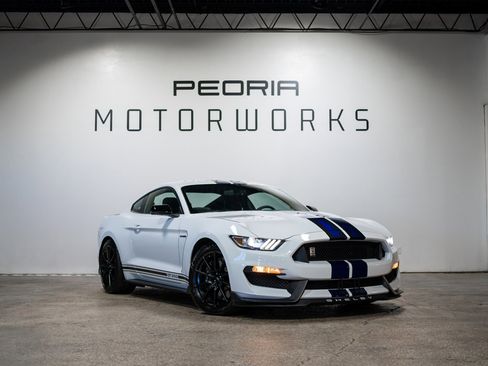 Used 2016 Ford Mustang Shelby GT350 w/ Technology Package image 1