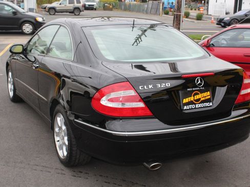 Used 2004 Mercedes-Benz CLK 320 Coupe image 2