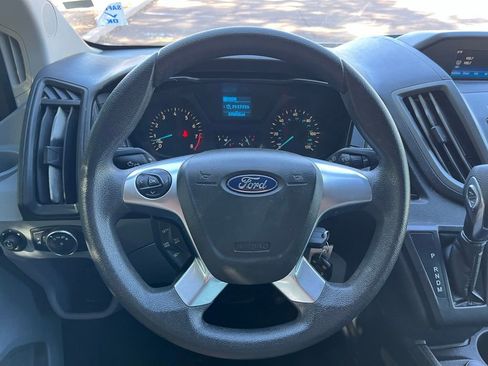Used 2019 Ford Transit 350 XLT image 25