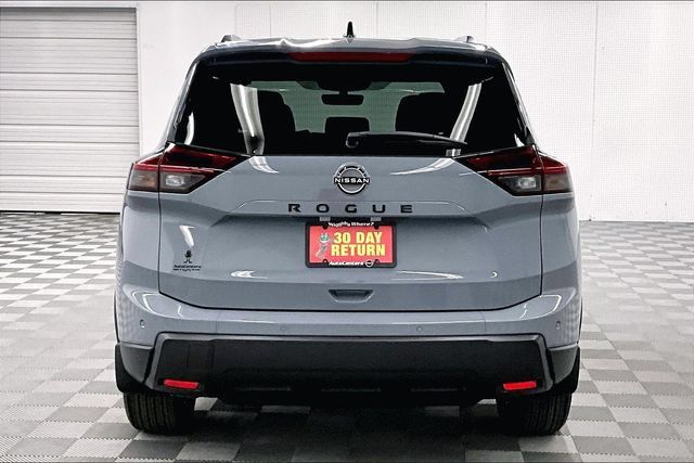 New 2026 Nissan Rogue Dark Armor FWD image 4