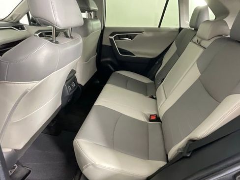Used 2019 Toyota RAV4 Limited w/ Cold Weather Package FWD image 20