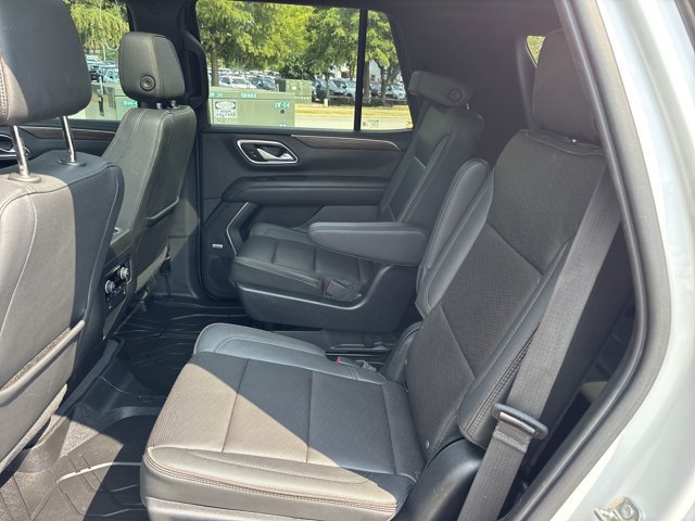 Used 2022 Chevrolet Tahoe High Country w/ Premium Package 2 AWD/4WD image 18
