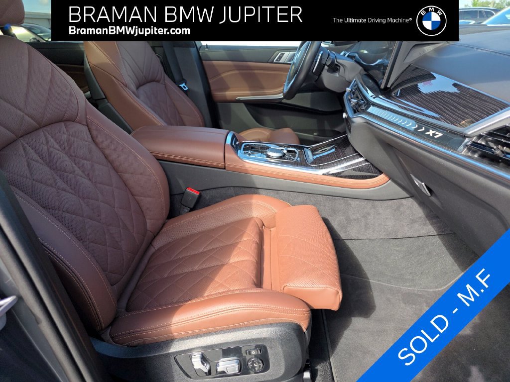 Used 2025 BMW X7 xDrive40i w/ M Sport Package AWD/4WD image 26