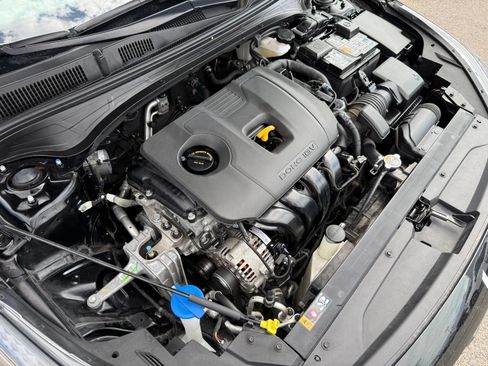 Used 2023 Kia Forte LXS FWD image 36