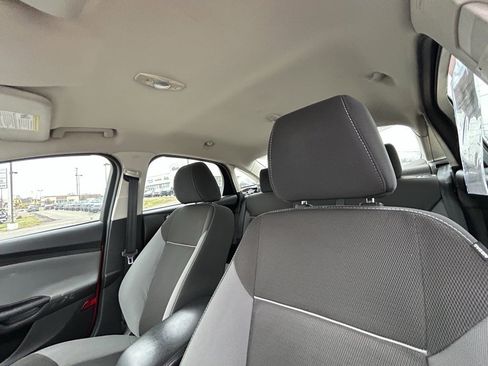 Used 2013 Ford Focus SE w/ SE Winter Pkg image 13