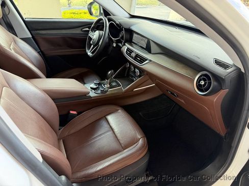 Used 2018 Alfa Romeo Stelvio Ti AWD/4WD image 45