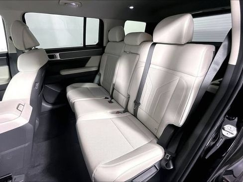 Certified 2026 Hyundai Santa Fe SEL AWD/4WD image 26