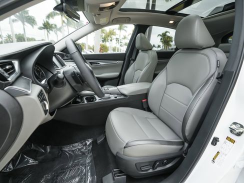 Used 2025 INFINITI QX50 Luxe image 8