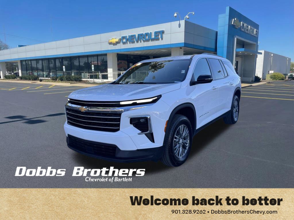 Used 2026 Chevrolet Traverse LT FWD image 3