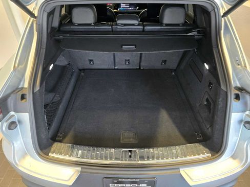 Used 2024 Porsche Cayenne image 17