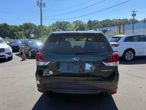 Used 2022 Subaru Forester Premium AWD/4WD image 8