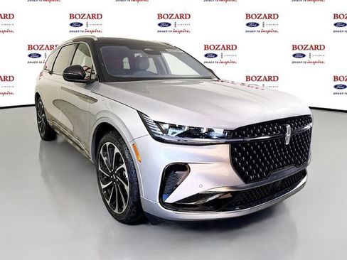 New 2026 Lincoln Nautilus Black Label AWD/4WD image 1