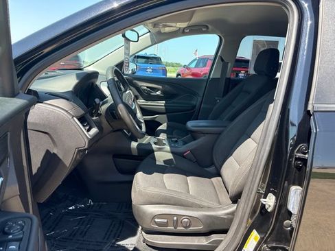Used 2023 GMC Terrain SLE w/ Driver Convenience Package FWD image 11